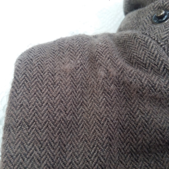 BB Dakota Wool Vest Fur Trimmed Hood - Picture 7 of 8